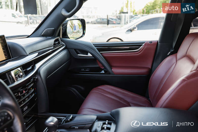 Внедорожник / Кроссовер Lexus LX 2019 в Днепре