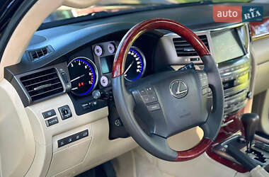 Внедорожник / Кроссовер Lexus LX 2008 в 