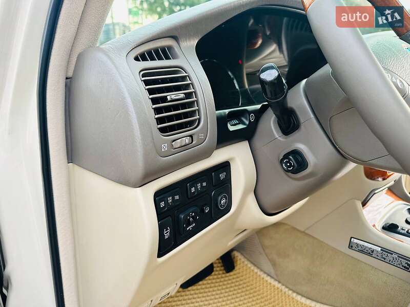 Внедорожник / Кроссовер Lexus LX 2007 в Днепре