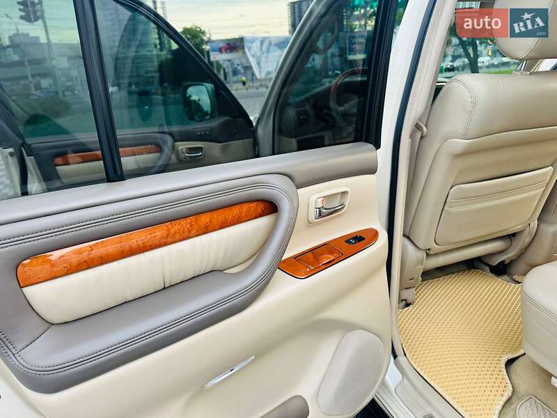 Внедорожник / Кроссовер Lexus LX 2007 в Днепре