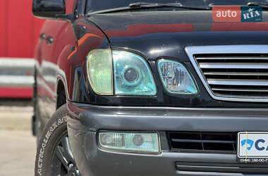 Внедорожник / Кроссовер Lexus LX 2004 в 