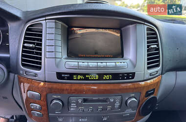 Внедорожник / Кроссовер Lexus LX 2004 в 