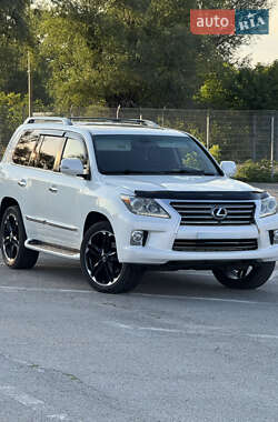 Внедорожник / Кроссовер Lexus LX 2012 в Черновцах