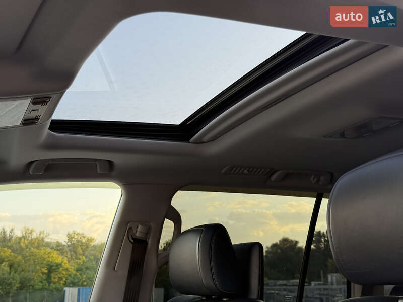 Внедорожник / Кроссовер Lexus LX 2012 в Черновцах