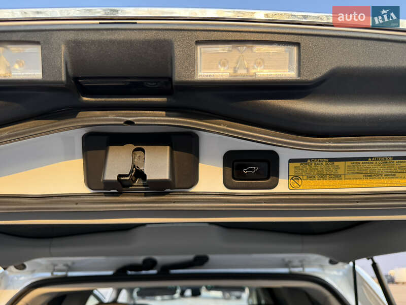 Внедорожник / Кроссовер Lexus LX 2012 в Черновцах