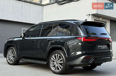 Внедорожник / Кроссовер Lexus LX 2022 в 