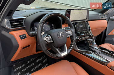 Внедорожник / Кроссовер Lexus LX 2022 в 