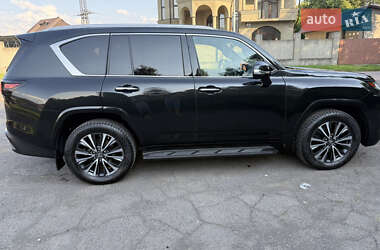 Внедорожник / Кроссовер Lexus LX 2022 в 
