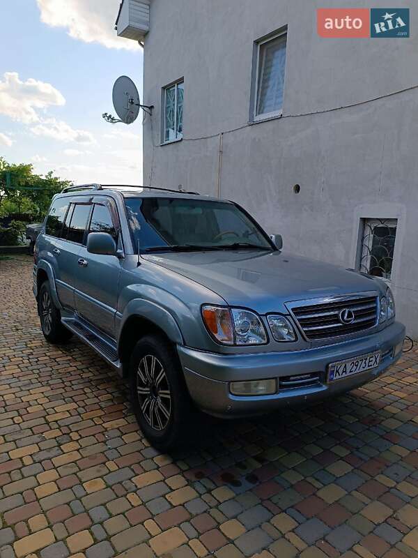 Внедорожник / Кроссовер Lexus LX 2002 в 