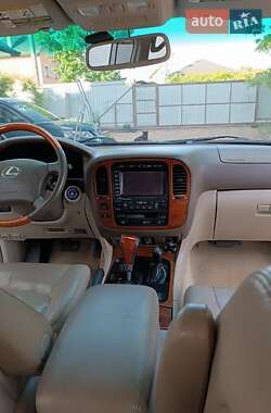 Внедорожник / Кроссовер Lexus LX 2002 в 