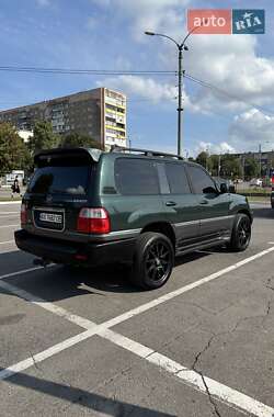 Внедорожник / Кроссовер Lexus LX 2004 в 