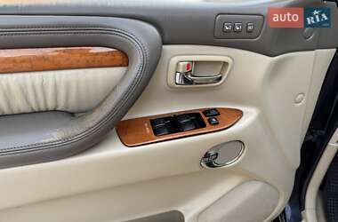 Внедорожник / Кроссовер Lexus LX 2005 в 