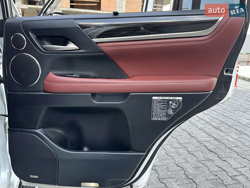 Внедорожник / Кроссовер Lexus LX 2019 в Киеве
