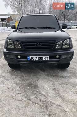 Внедорожник / Кроссовер Lexus LX 2004 в 