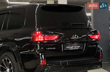Позашляховик / Кросовер Lexus LX 2010 в 