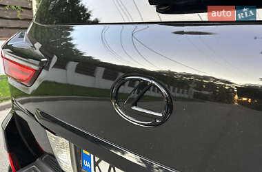 Внедорожник / Кроссовер Lexus LX 2017 в 