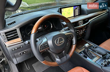 Внедорожник / Кроссовер Lexus LX 2017 в 