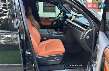 Внедорожник / Кроссовер Lexus LX 2017 в 