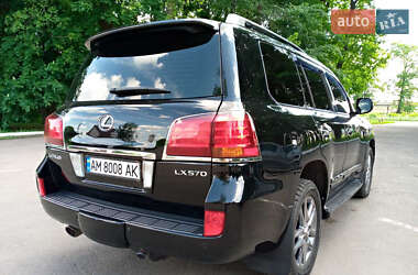 Внедорожник / Кроссовер Lexus LX 2008 в 