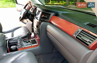 Внедорожник / Кроссовер Lexus LX 2008 в 
