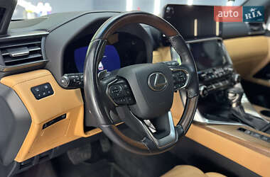 Внедорожник / Кроссовер Lexus LX 2022 в 