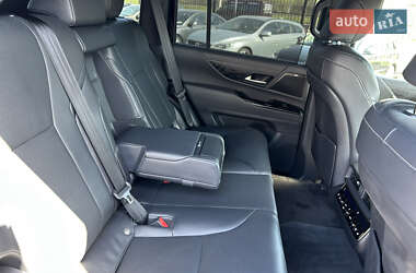Внедорожник / Кроссовер Lexus LX 2022 в 