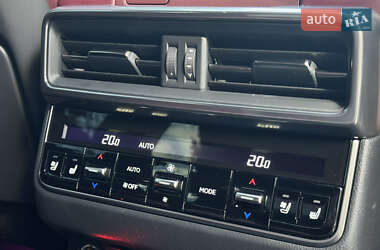 Внедорожник / Кроссовер Lexus LX 2024 в 