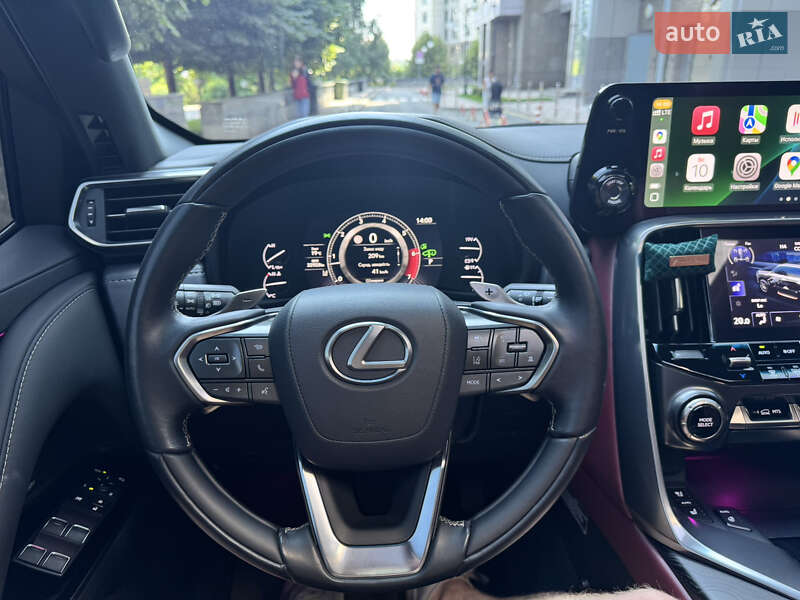 Позашляховик / Кросовер Lexus LX 2024 в Києві