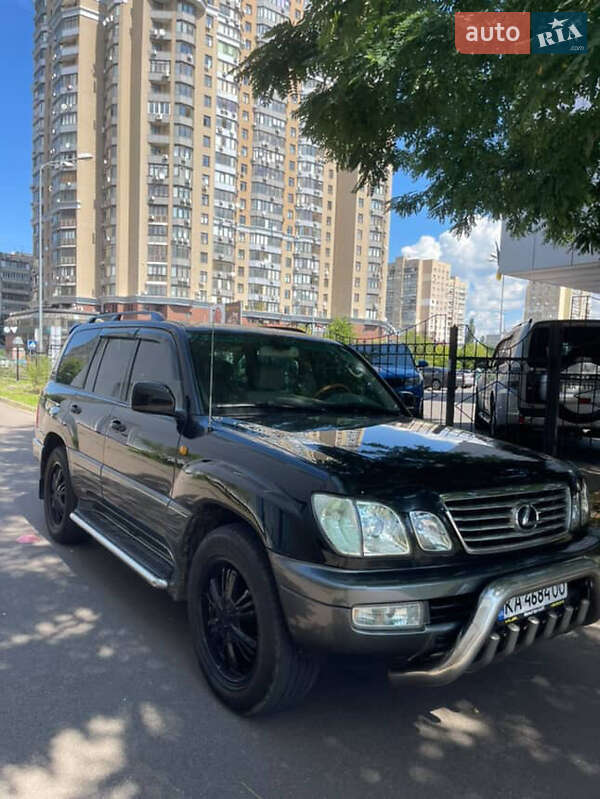 Внедорожник / Кроссовер Lexus LX 2006 в Киеве