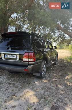Внедорожник / Кроссовер Lexus LX 2004 в 
