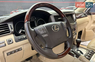 Внедорожник / Кроссовер Lexus LX 2010 в 