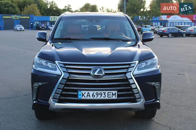 Lexus LX 2017