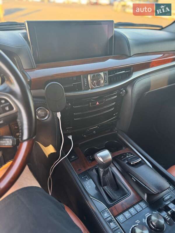 Внедорожник / Кроссовер Lexus LX 2017 в Киеве фото 16 Внедорожник / Кроссовер Lexus LX 2017 в Киеве