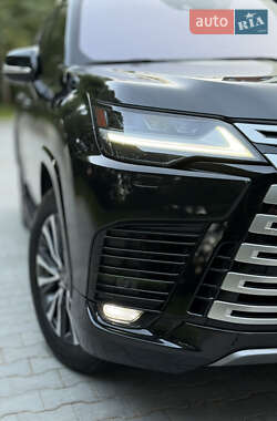 Внедорожник / Кроссовер Lexus LX 2022 в 