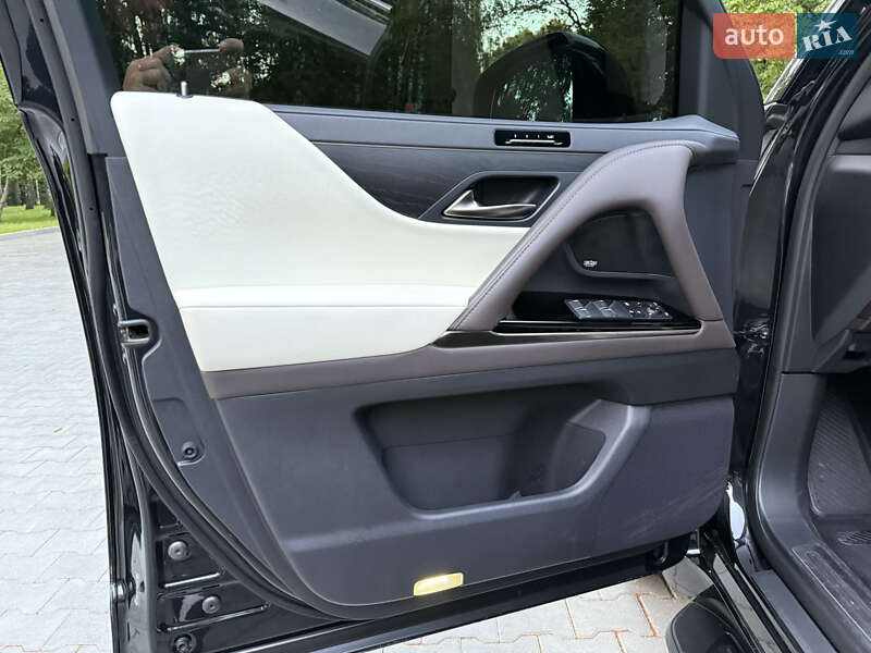 Позашляховик / Кросовер Lexus LX 2022 в Тернополі фото 26 Позашляховик / Кросовер Lexus LX 2022 в Тернополі
