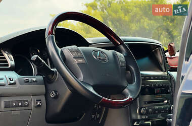 Внедорожник / Кроссовер Lexus LX 2010 в 