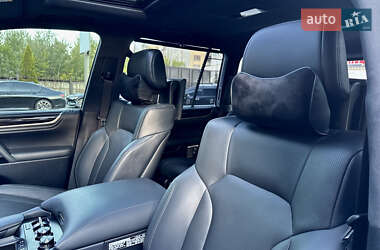 Внедорожник / Кроссовер Lexus LX 2019 в 