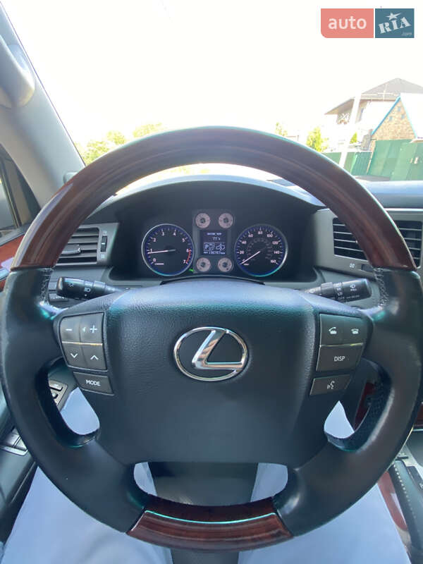 Внедорожник / Кроссовер Lexus LX 2008 в Белой Церкви