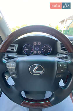 Внедорожник / Кроссовер Lexus LX 2008 в 