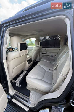 Внедорожник / Кроссовер Lexus LX 2013 в 