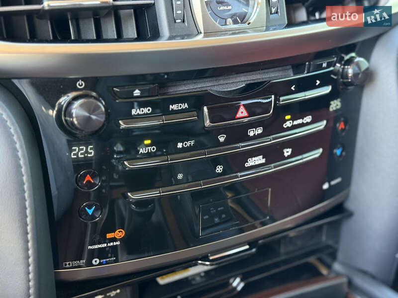 Внедорожник / Кроссовер Lexus LX 2016 в Днепре