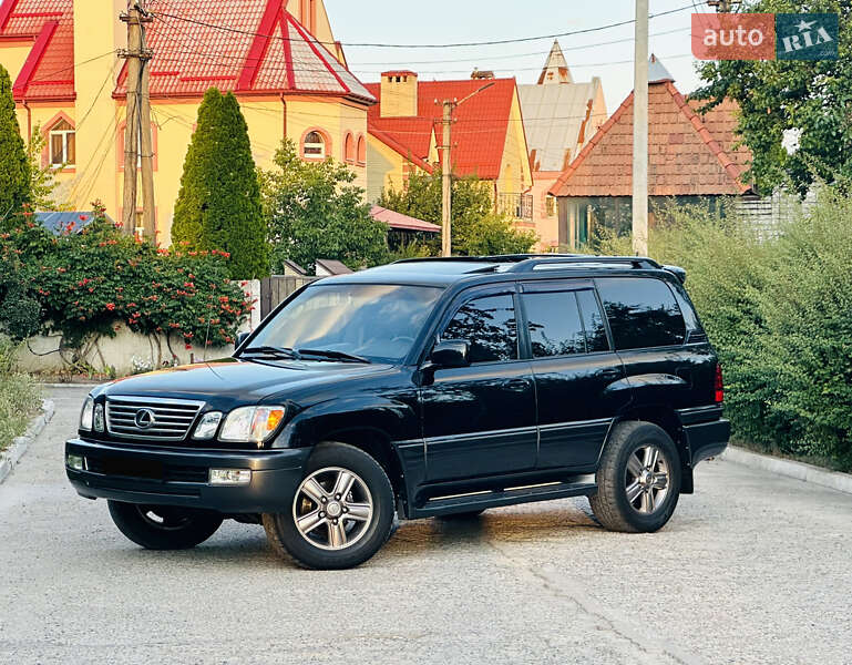Lexus LX 2006