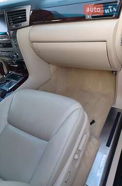Внедорожник / Кроссовер Lexus LX 2011 в 