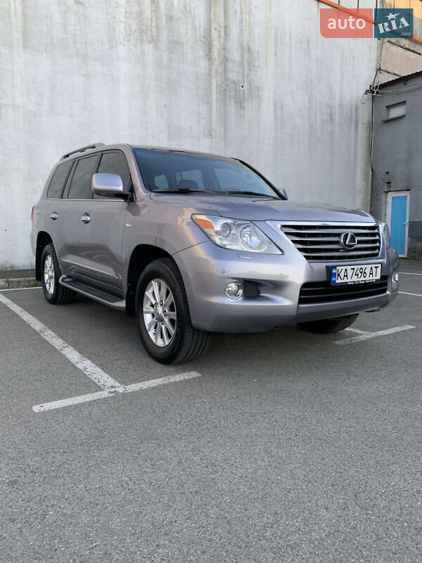 Lexus LX 2008