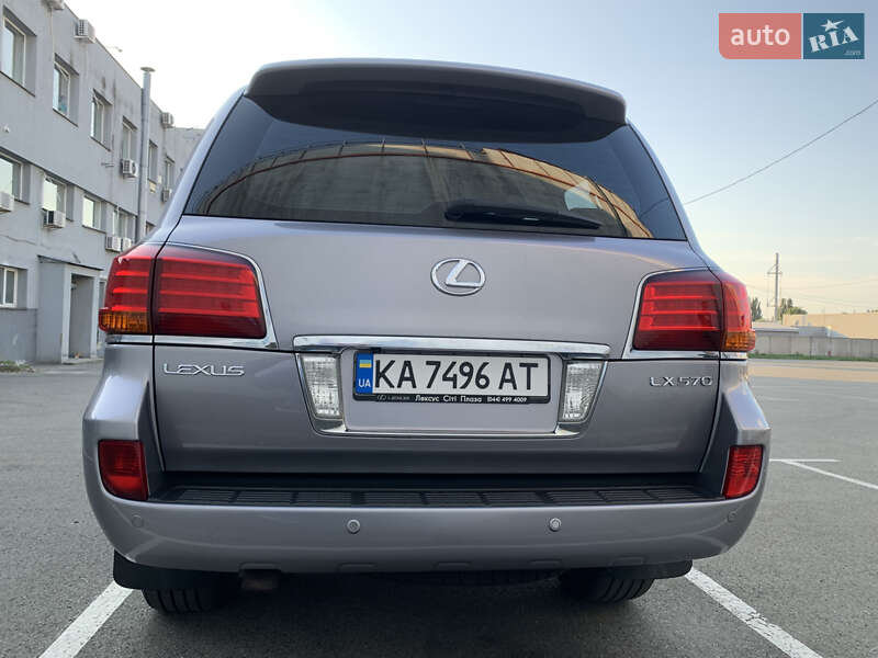 Внедорожник / Кроссовер Lexus LX 2008 в Киеве