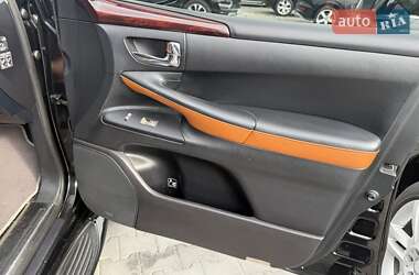 Внедорожник / Кроссовер Lexus LX 2011 в 