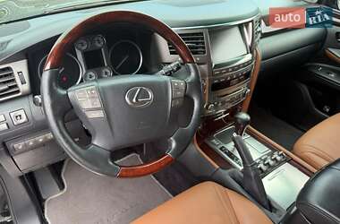 Внедорожник / Кроссовер Lexus LX 2011 в 