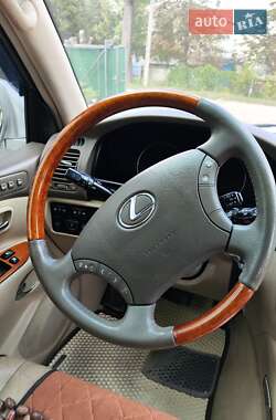 Позашляховик / Кросовер Lexus LX 2006 в 