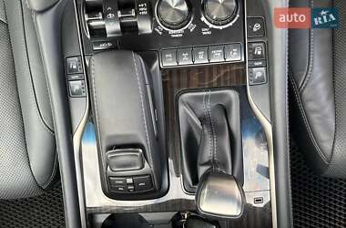 Внедорожник / Кроссовер Lexus LX 2021 в 