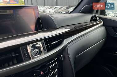 Внедорожник / Кроссовер Lexus LX 2021 в 